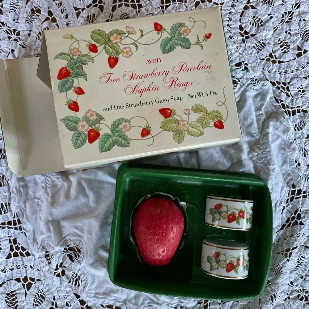 1978 Avon Strawberry Porcelain Napkin Rings and Decorative Soap
